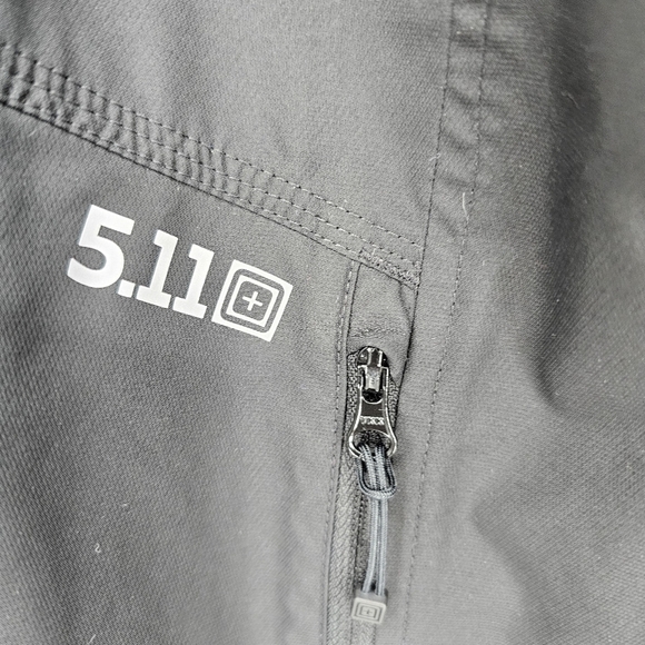 5.11 Black Conceal Carry Nylon Windbreaker Tactical Outdoor Vest Mens Xl - Picture 3 of 7